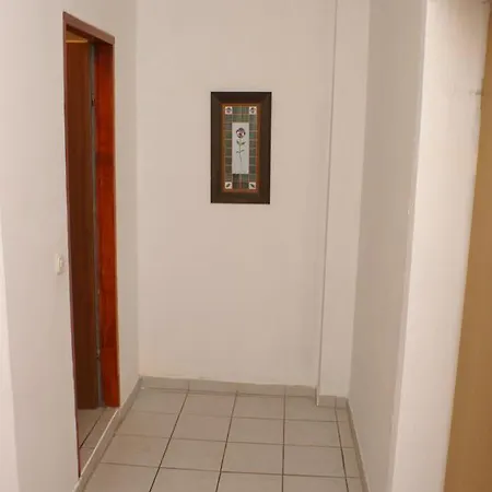 3162h *